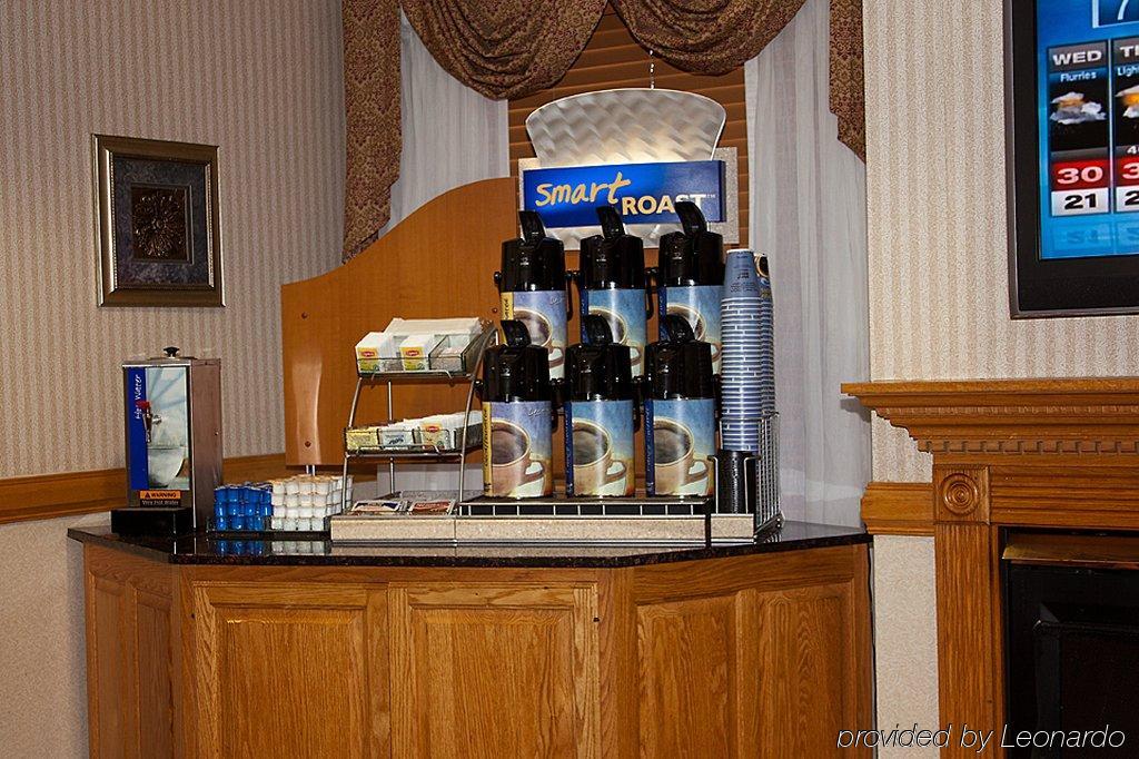 Holiday Inn Express Scottsburg By Ihg Exterior foto